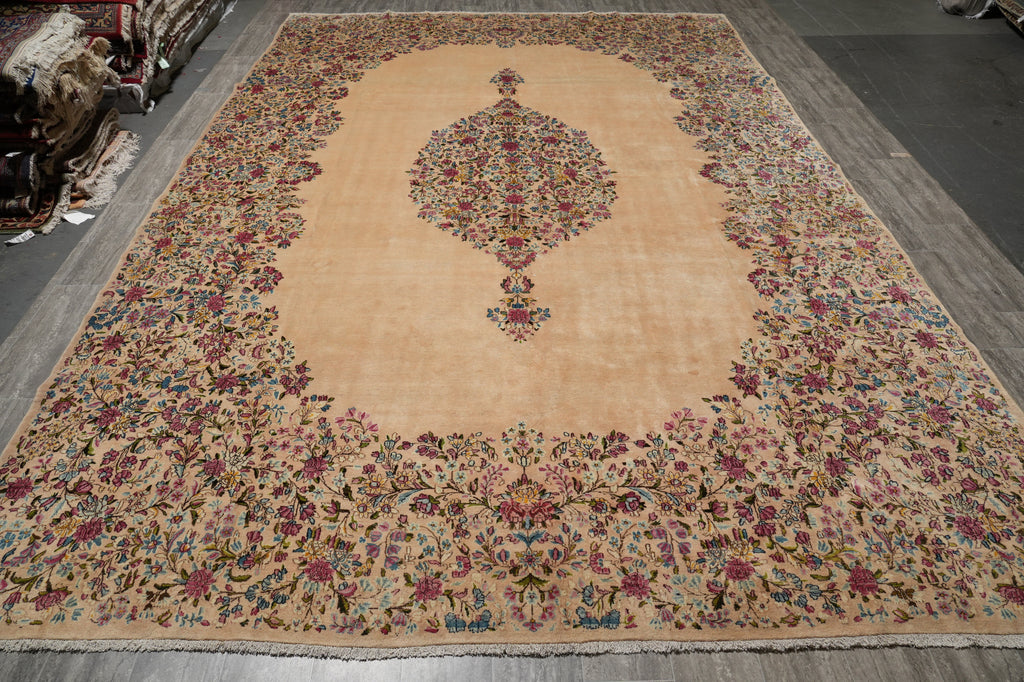 10 x 15 Semi-Antique Persian Kerman Quality Rug Ivory - view 3