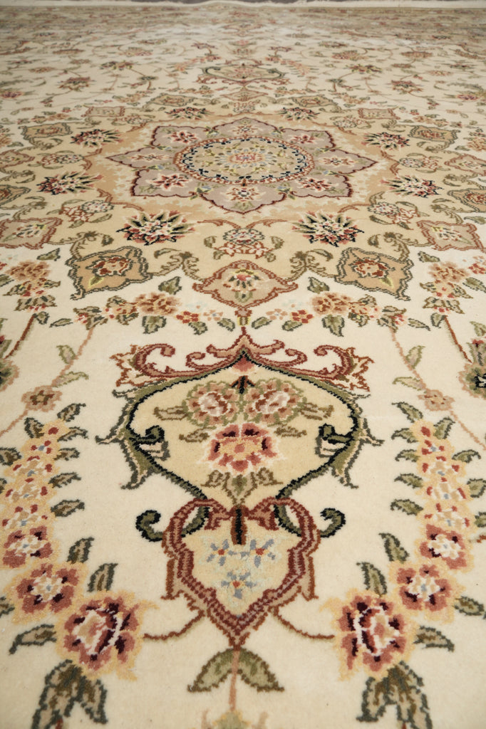 8.9 x 12 New Quality Wool and Silk Hand-Knotted Tabriz Rug #F-3109