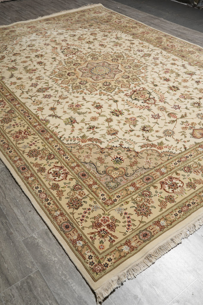 8.9 x 12 New Quality Wool and Silk Hand-Knotted Tabriz Rug #F-3109