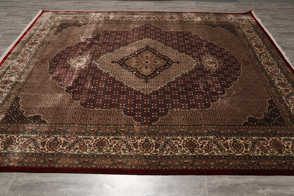 8 x 9.6 Burgundy Mahi Tabriz Wool and Silk Quality Handmade Area Rug #F-4461