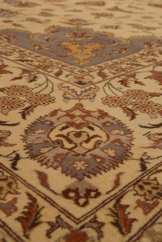 9.1 x 12.4 Wool and Silk Finer Weave Handmade rug #F-4162