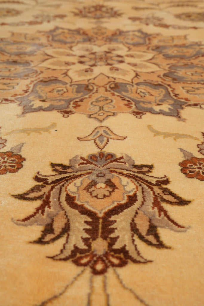 9.1 x 12.4 Wool and Silk Finer Weave Handmade rug #F-4162