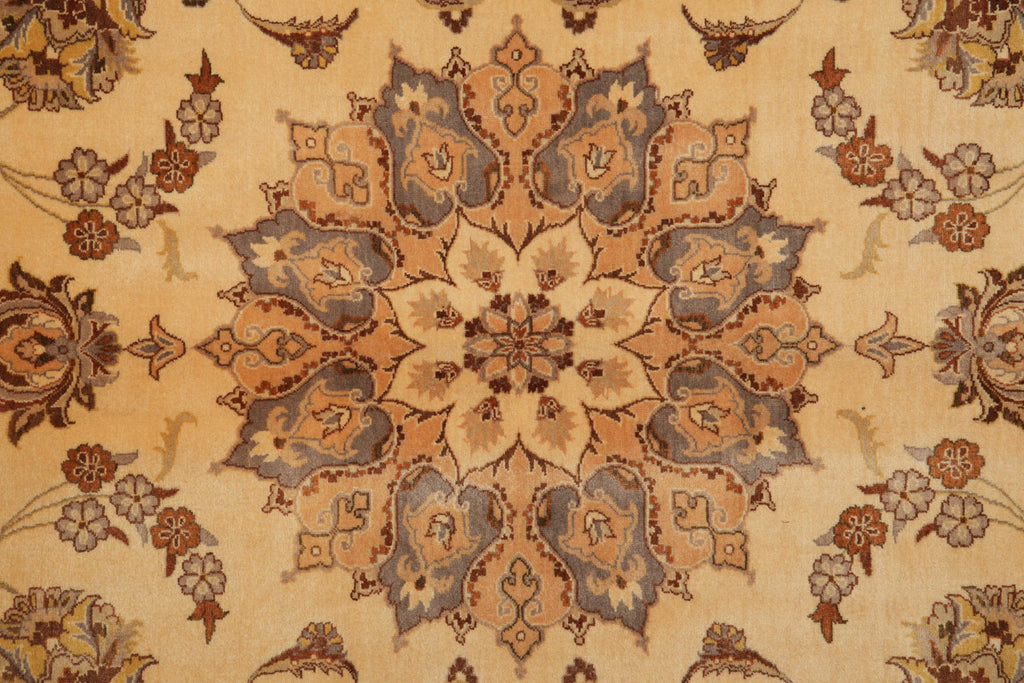 9.1 x 12.4 Wool and Silk Finer Weave Handmade rug #F-4162