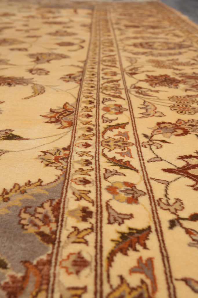 9.1 x 12.4 Wool and Silk Finer Weave Handmade rug #F-4162