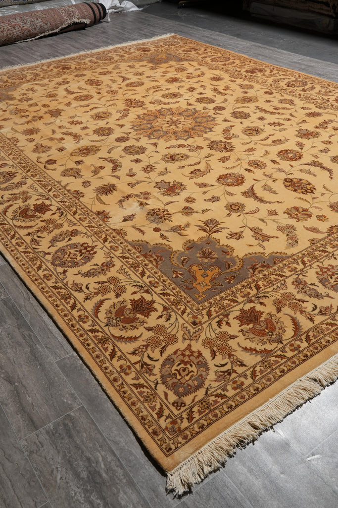 9.1 x 12.4 Wool and Silk Finer Weave Handmade rug #F-4162