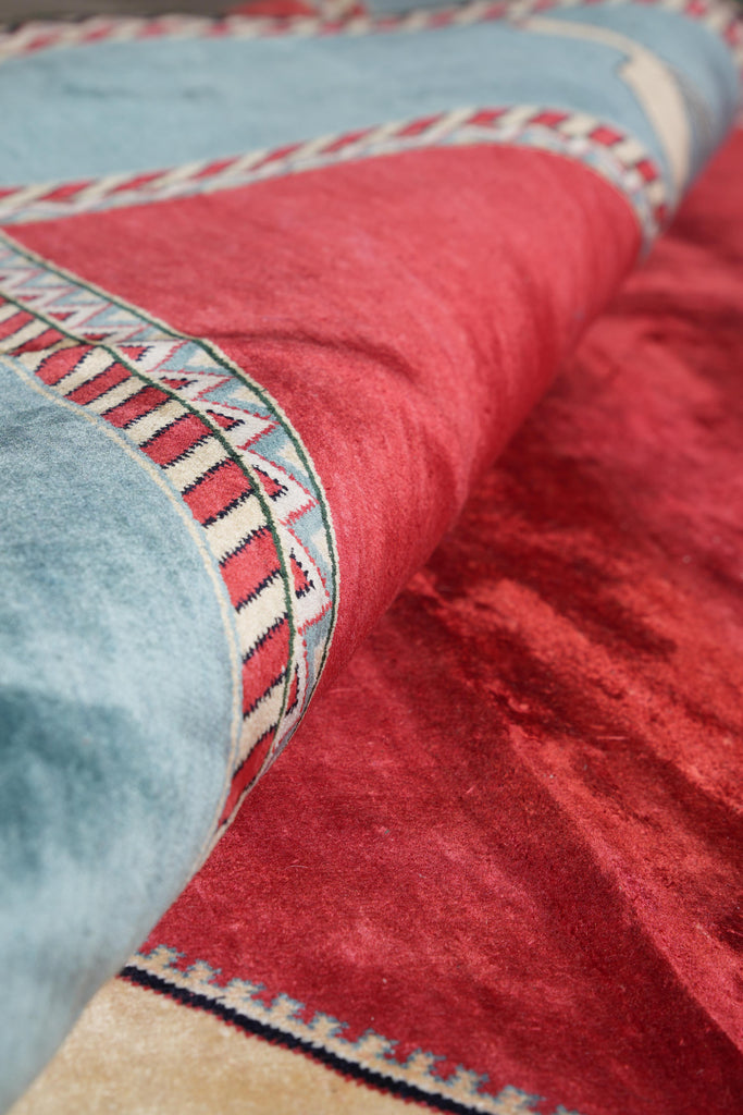 7 x 10.3 Silk Handmade Gabba Rug #F-4165