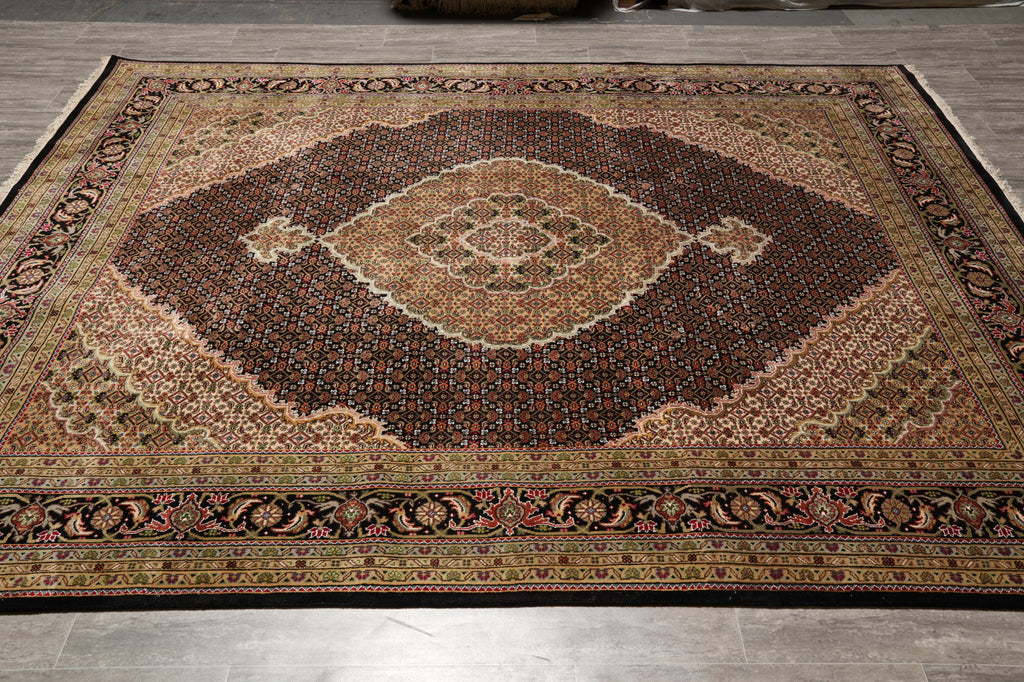 8.2 x 9.9 Beautiful Quality Wool and Silk Handmade Mahi Tabriz Rug #F-4466