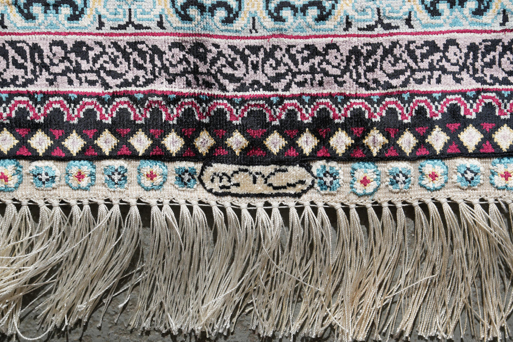 6.0 x 9.5 Handmade Silk Rug   #PIX-59473