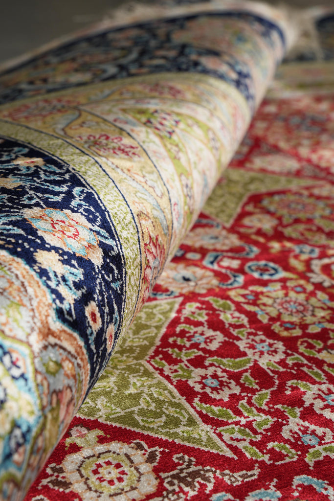 6.0 x 9.0 Amazing Silk Rug  #PIX-58362