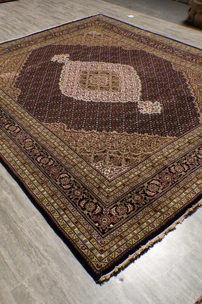 8.1 x 10.1 Black High Quality Wool And Silk Hand-Knotted Area Rug #F-4477