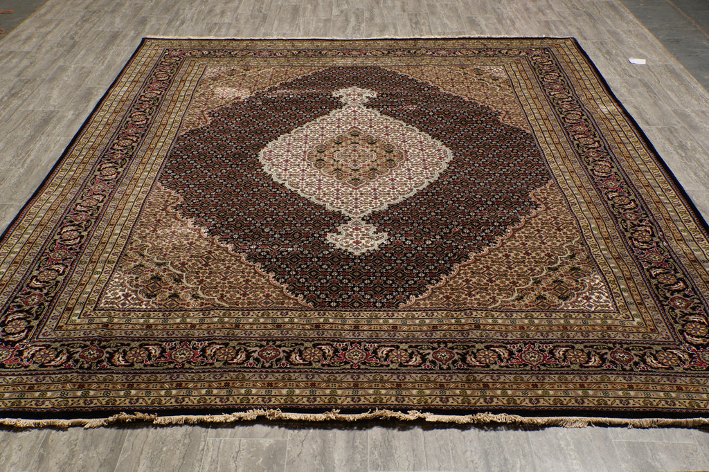 8.1 x 10.1 Black High Quality Wool And Silk Hand-Knotted Area Rug #F-4477