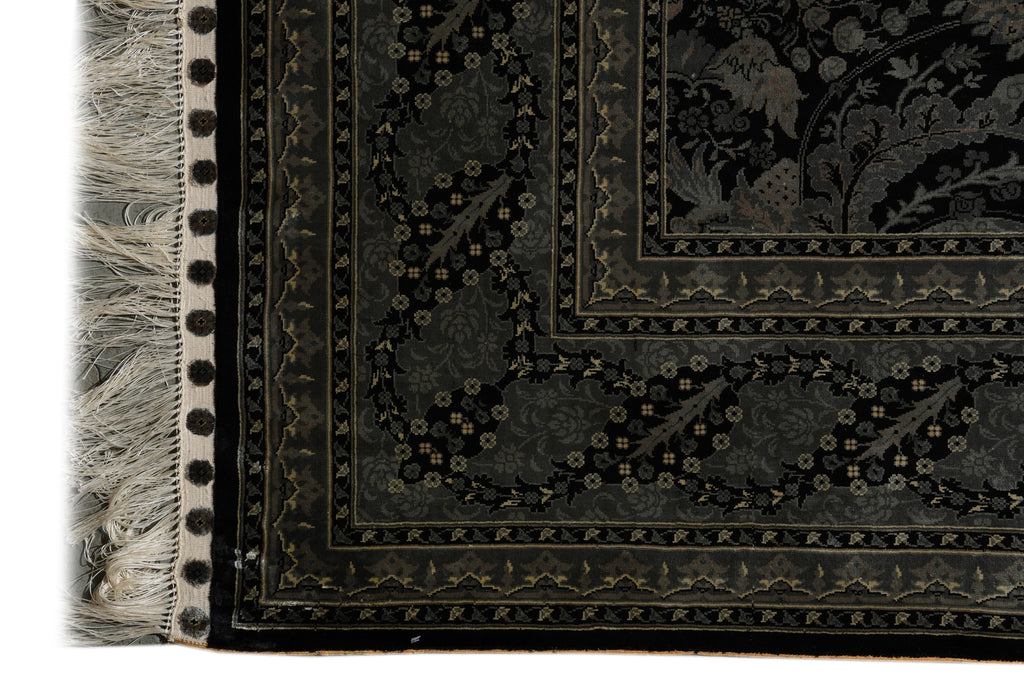 6 x 9 BLACK SILK RUG  #PIX-58673