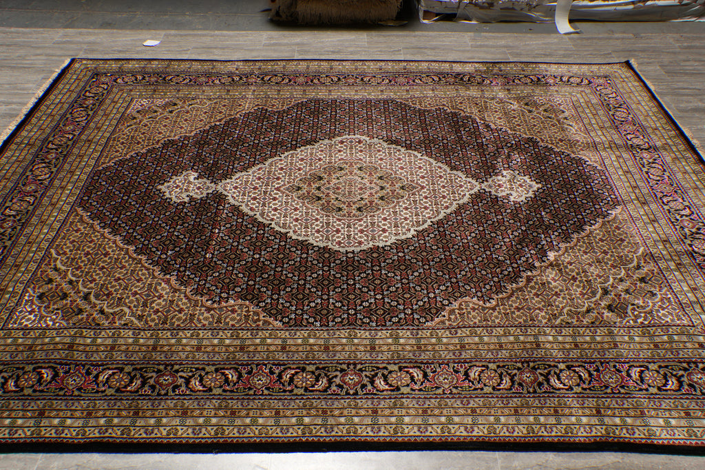 8.1 x 10.1 Black High Quality Wool And Silk Hand-Knotted Area Rug #F-4477