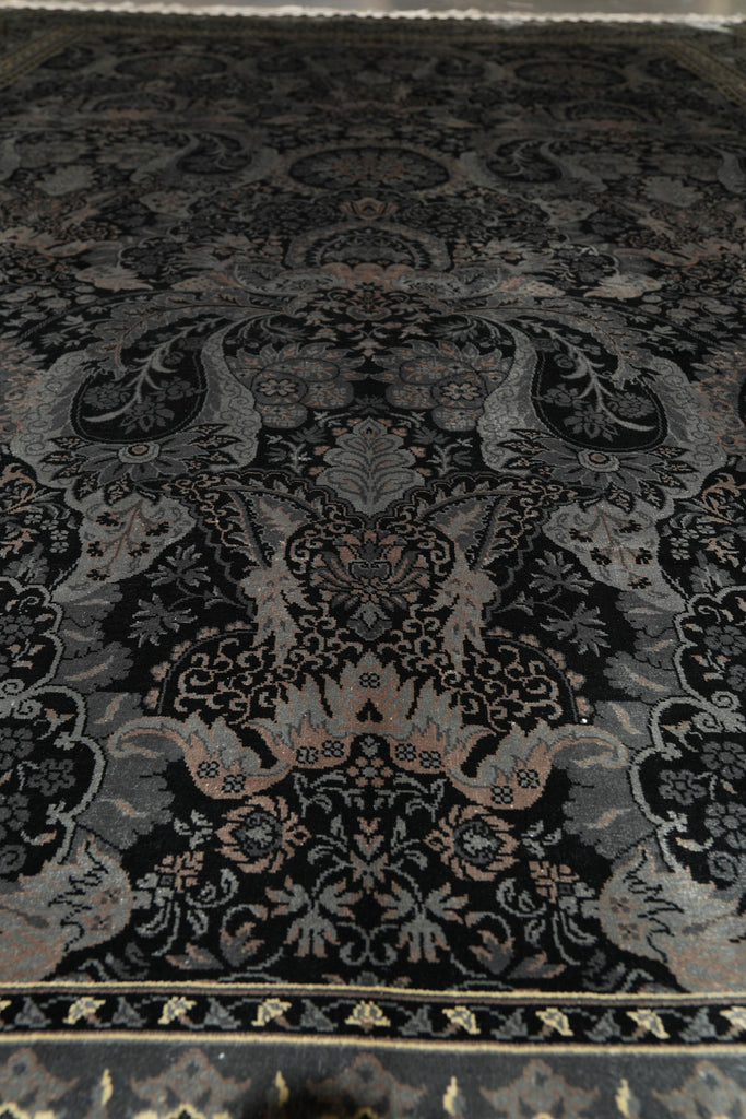 6 x 9 BLACK SILK RUG  #PIX-58673