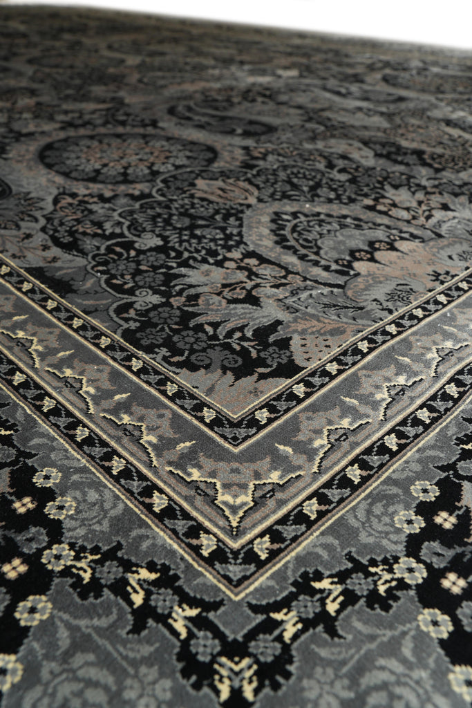 6 x 9 BLACK SILK RUG  #PIX-58673