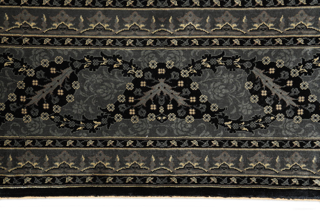 6 x 9 BLACK SILK RUG  #PIX-58673