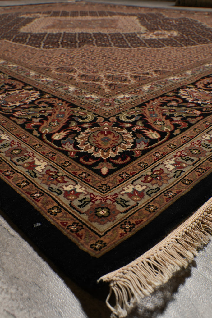 8.3 x 9.8 beautiful Quality Wool and Silk Handmade Area Rug Tabriz Mahi Black #F-4479