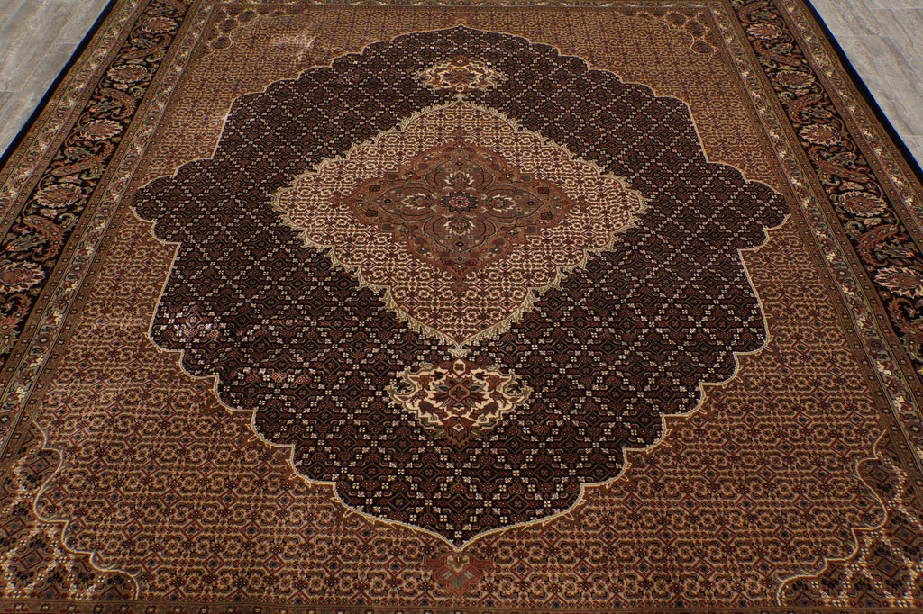 8.3 x 9.8 beautiful Quality Wool and Silk Handmade Area Rug Tabriz Mahi Black #F-4479