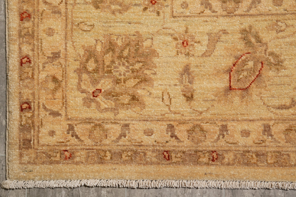 8 x 10.4 Beige Gold Natural Wool Quality Chobi Peshawar Area Rug #F-4482