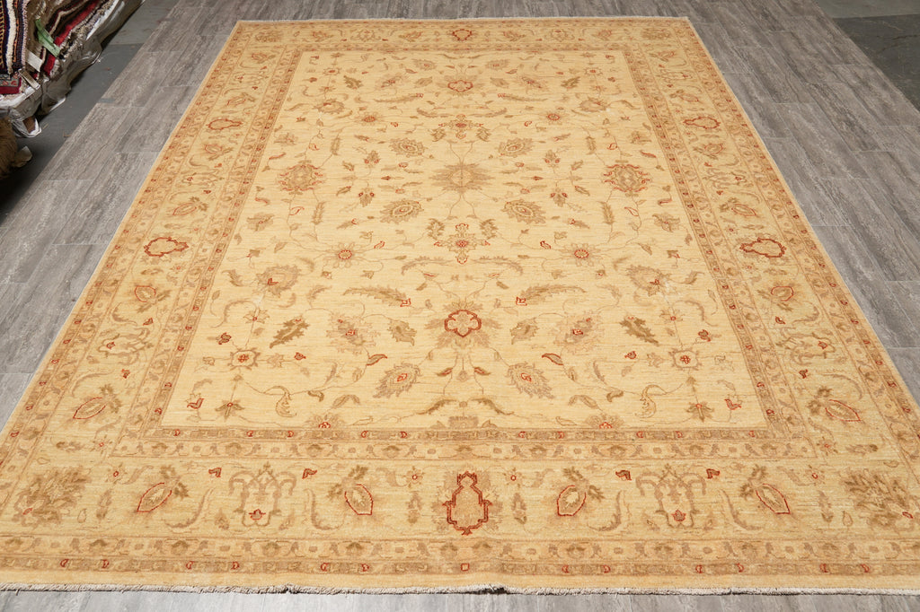 8 x 10.4 Beige Gold Natural Wool Quality Chobi Peshawar Area Rug #F-4482