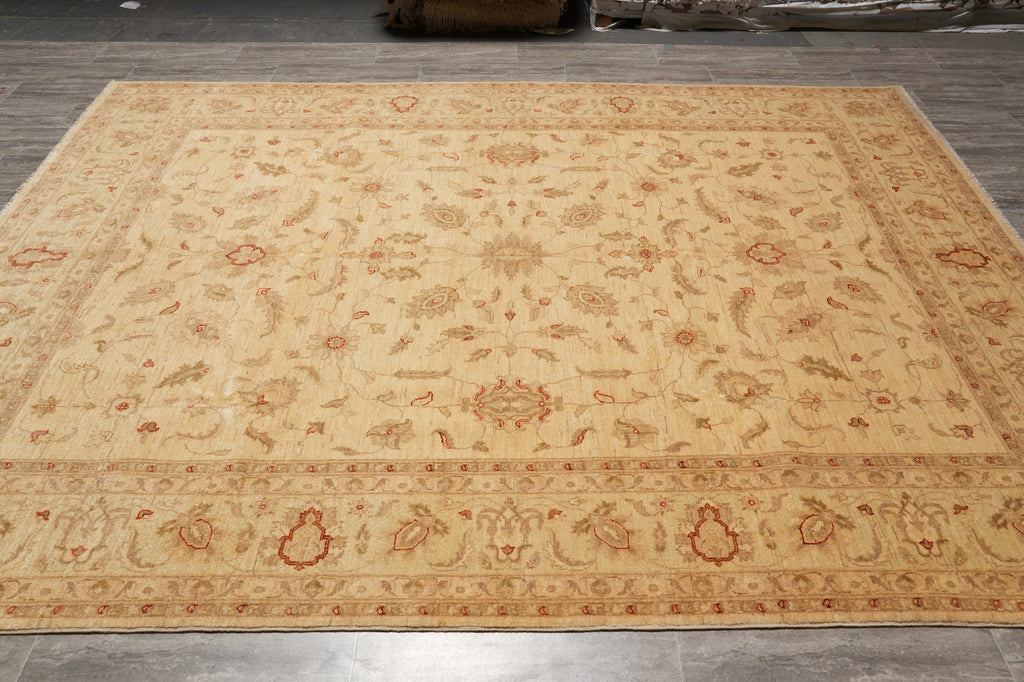 8 x 10.4 Beige Gold Natural Wool Quality Chobi Peshawar Area Rug #F-4482