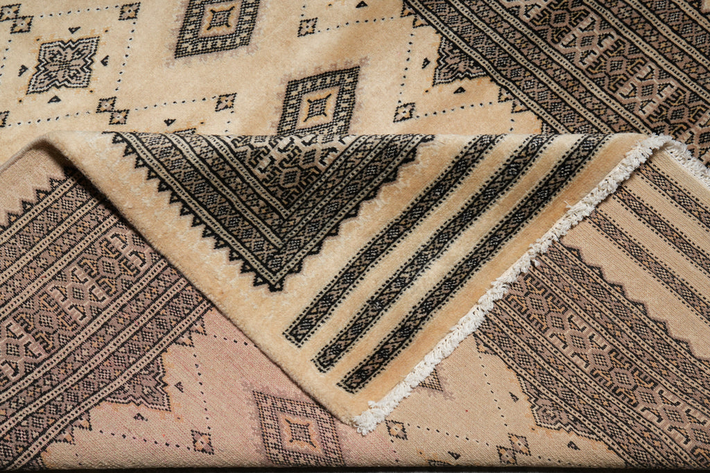 4 x 5.8 Hand-Knotted Bokhara Jaldar Rug Geometric Diamond Pattern  #B-75631
