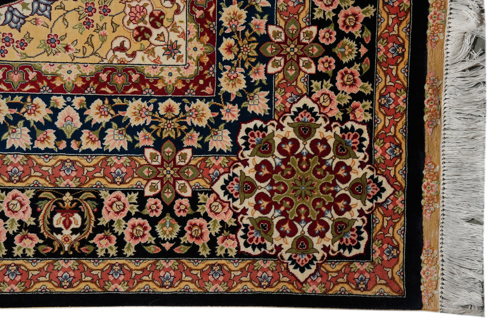 4.6 x 6.6 Silk Rug Black #PIX-56972