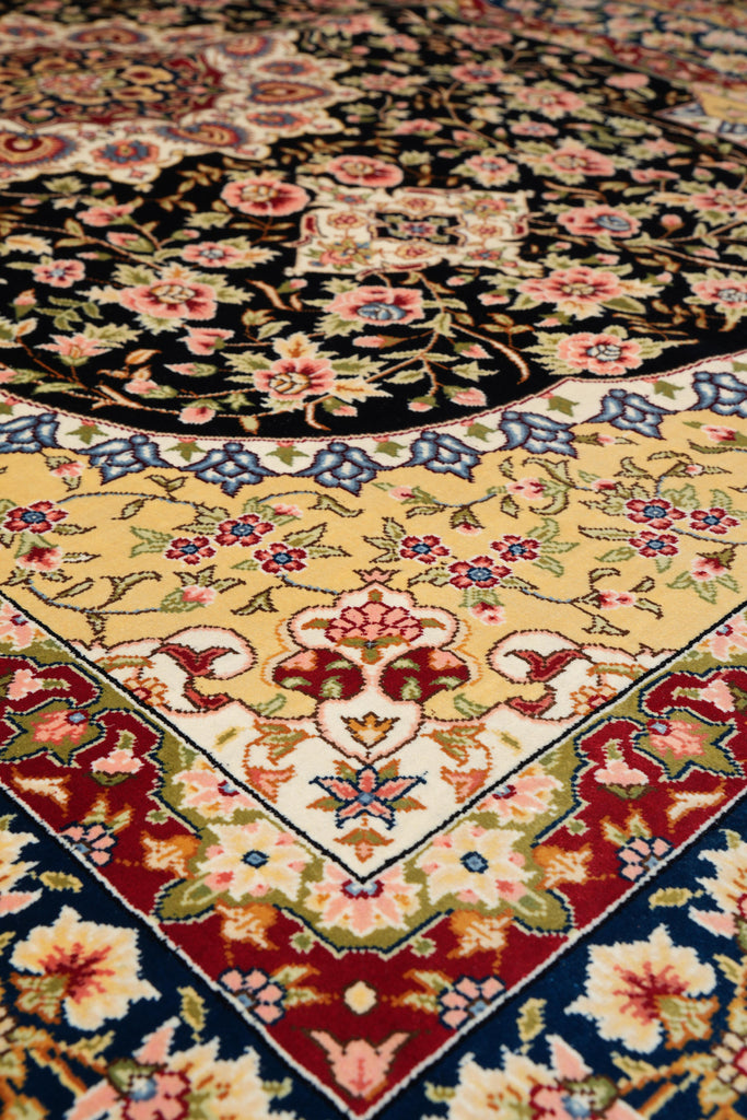 4.6 x 6.6 Silk Rug Black #PIX-56972