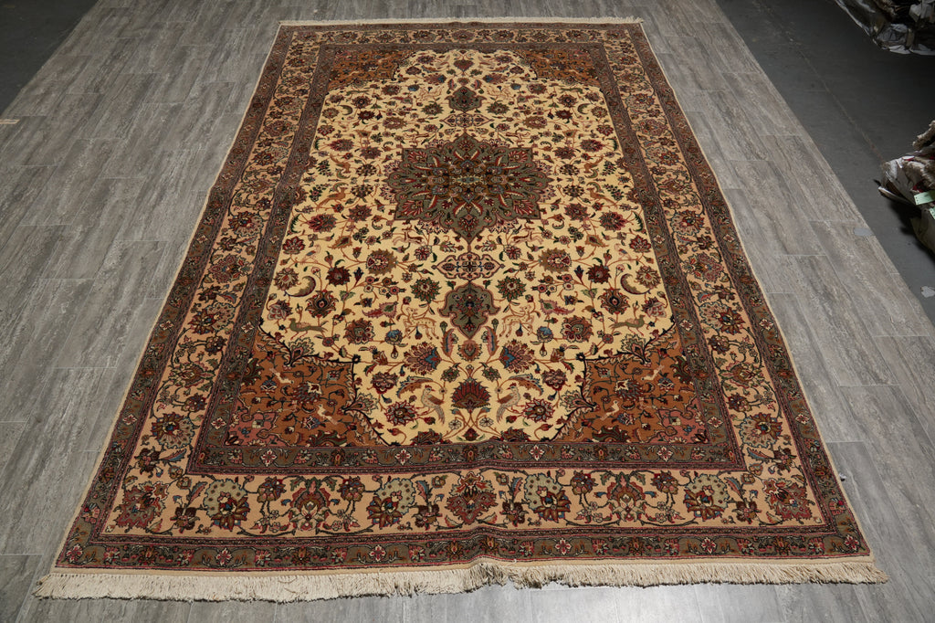 6.7 x 10 Fine Quality Persian Tabriz Rug 400 Kpsi - view 3
