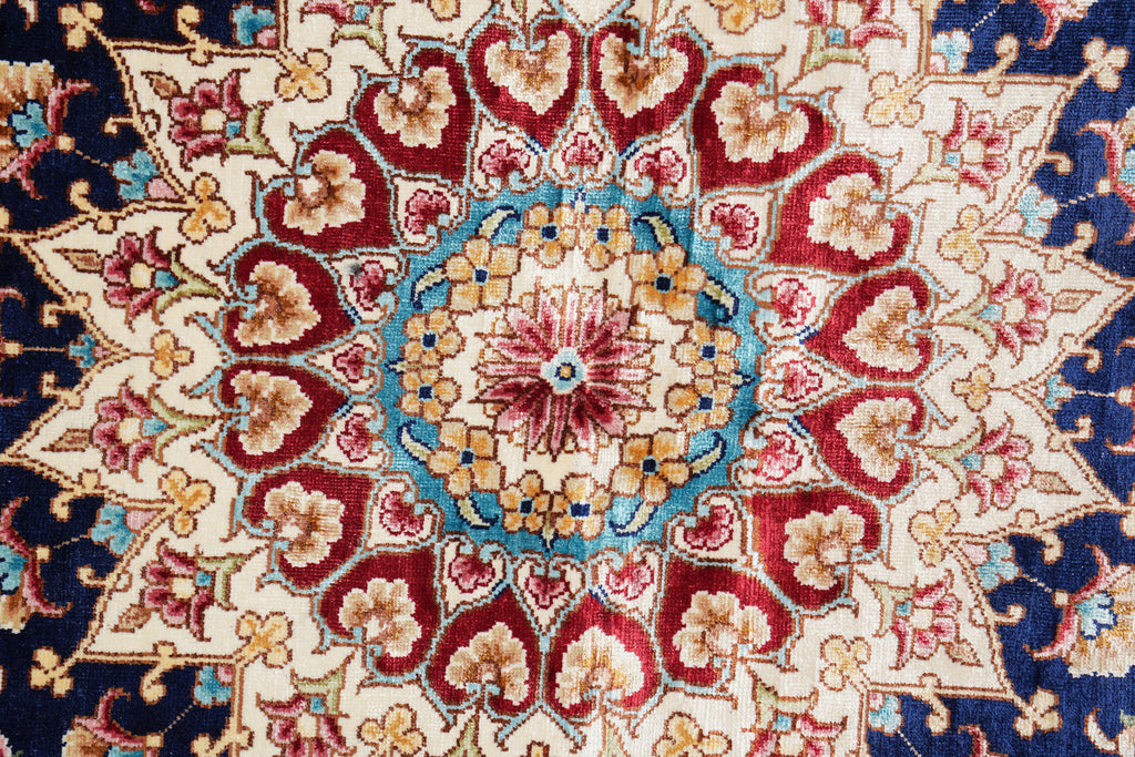 4 x 6  Dom Of Esfahan Silk Rug #PIX-56756