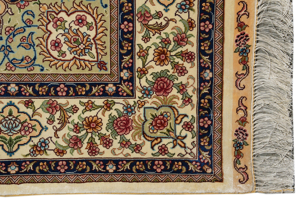4 x 6 Gorgeous Silk Rug #PIX-55118
