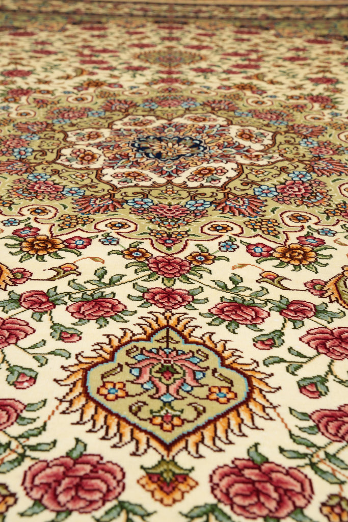 4 x 6 Gorgeous Silk Rug #PIX-55118