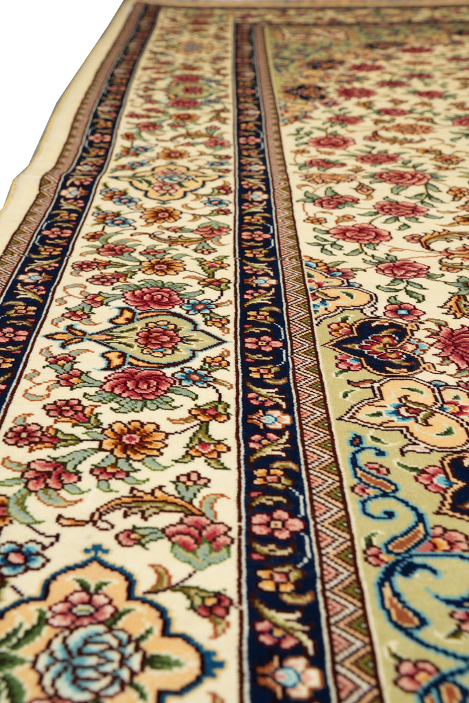 4 x 6 Gorgeous Silk Rug #PIX-55118