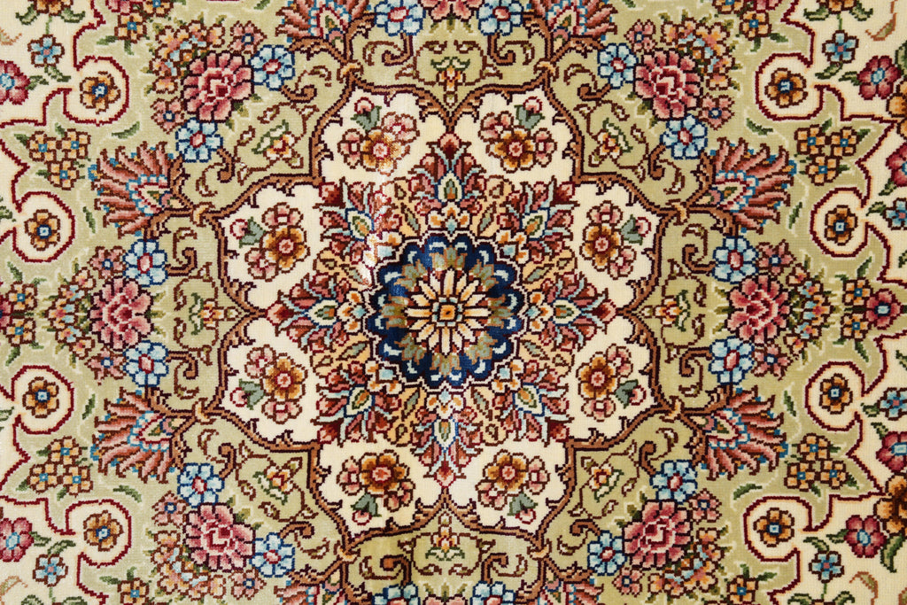 4 x 6 Gorgeous Silk Rug #PIX-55118