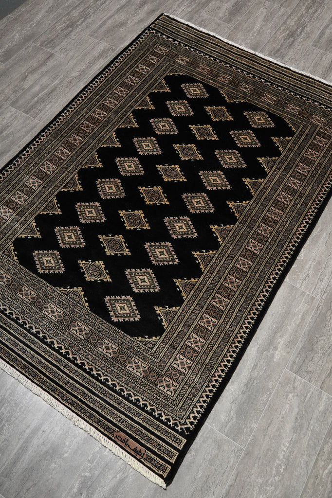 4 x 6 Black Hand-Knotted Imported Bokhara Jaldar Rug Wool Silk Touch #B-75621