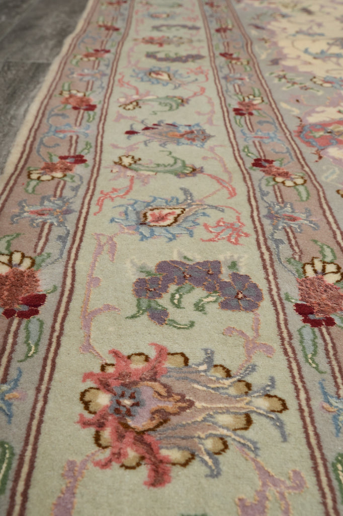 6.8 x 10 Super Fine Authentic Persian Handmade Wool&Silk Rug Iran #PIX-16733