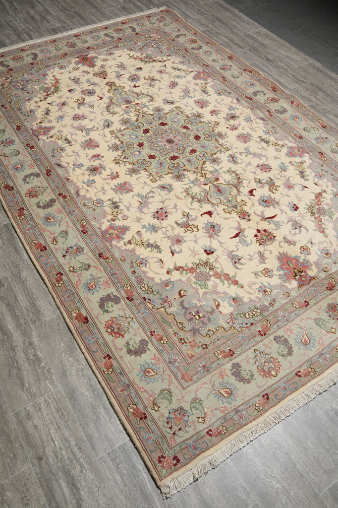 6.8 x 10 Super Fine Authentic Persian Handmade Wool&Silk Rug Iran #PIX-16733