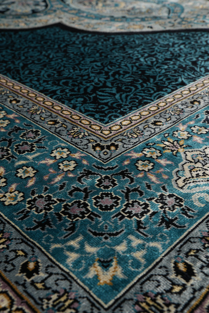 4 x 6 Hereke Pattern Bamboo Silk Carpet #PIX-59076