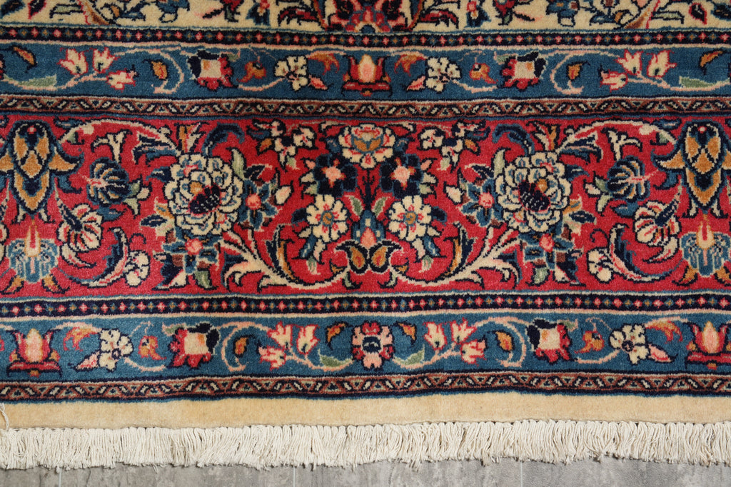 7 x 9.8 Ivory Fine Wool Persian Sarouk Rug - view 15