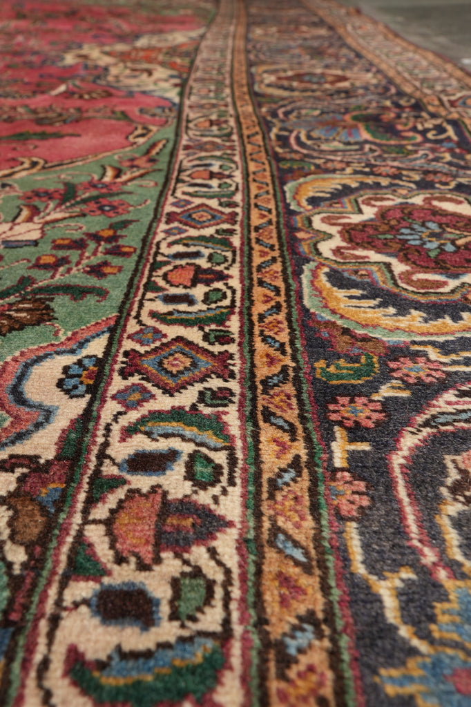 11 x 18 Pre-Owned Persian Tabriz Wool Large Rug #PIX-12770