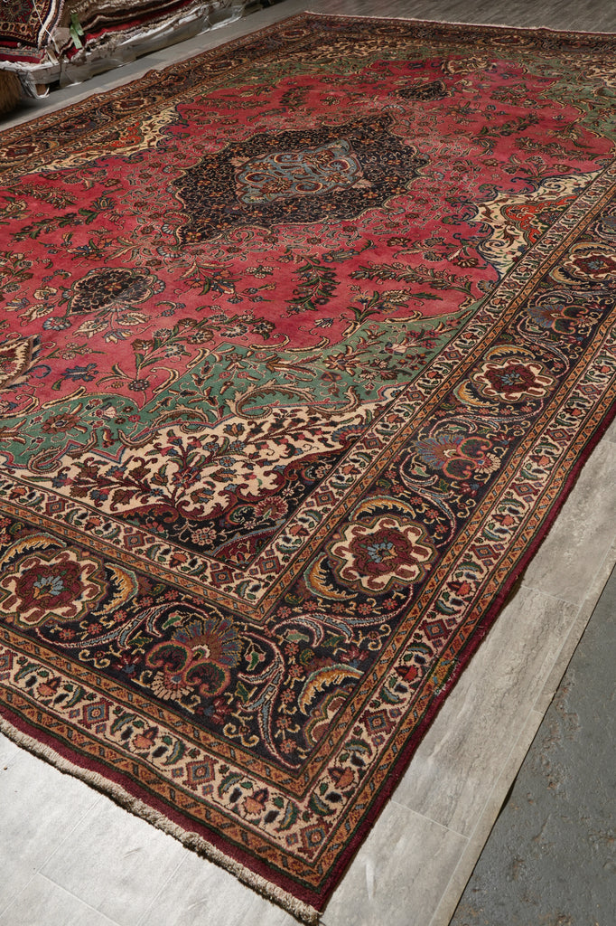 11 x 18 Pre-Owned Persian Tabriz Wool Large Rug #PIX-12770