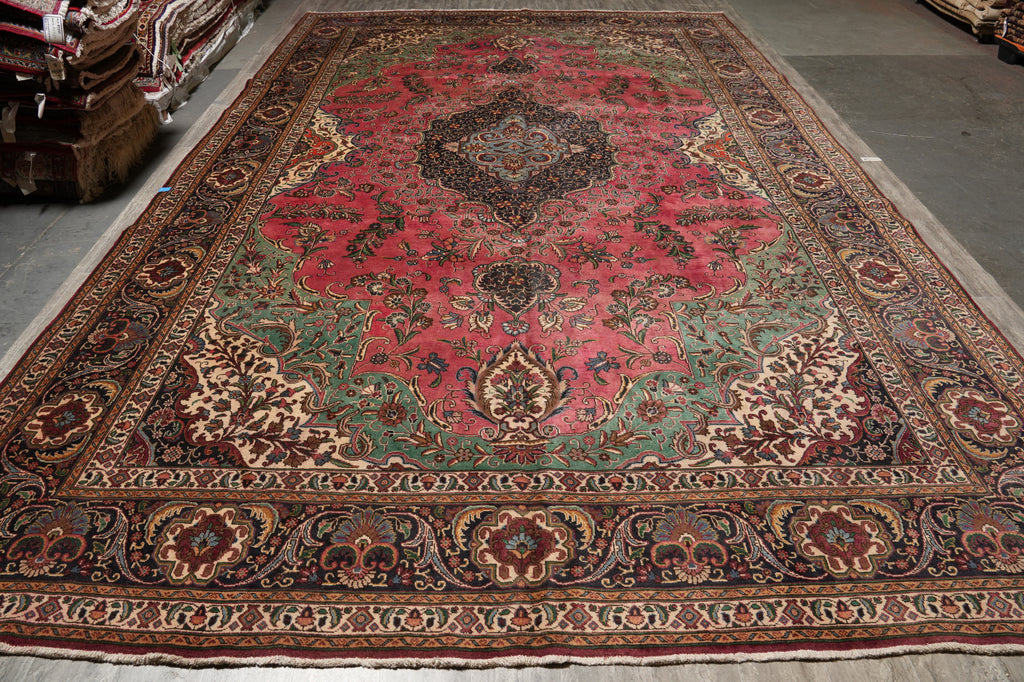 11 x 18 Pre-Owned Persian Tabriz Wool Large Rug #PIX-12770