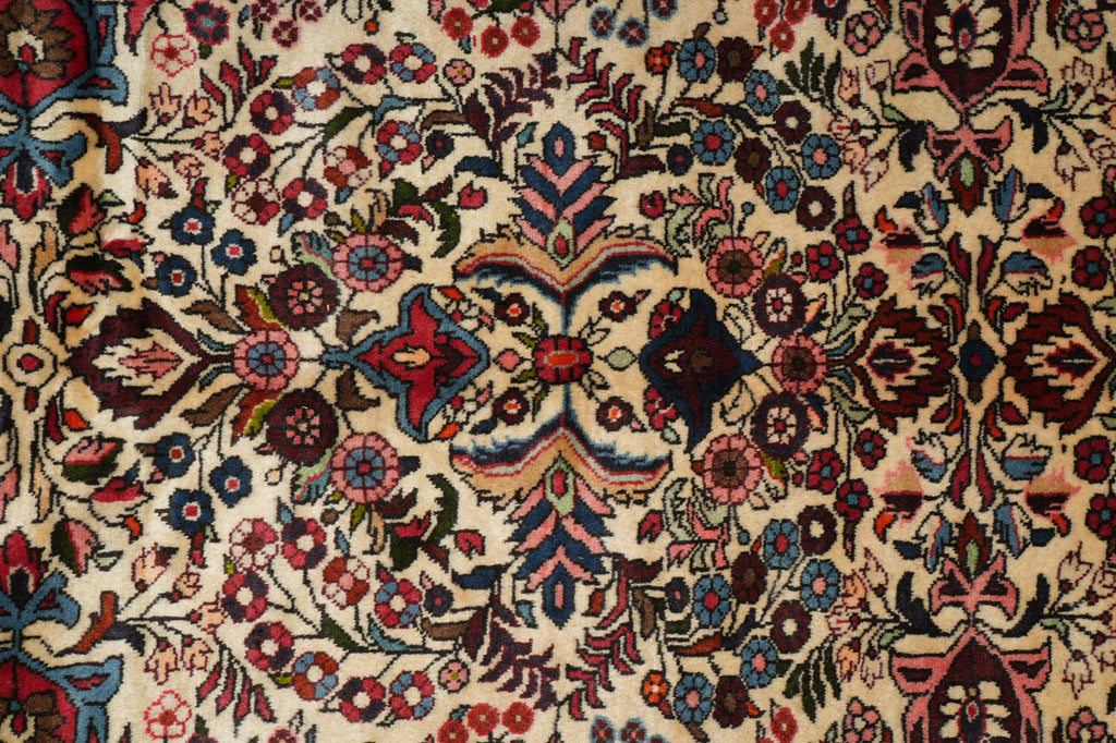6.7 x 10 Ivory Fine Persian Lilihan Bibikabad Rug #B-72413