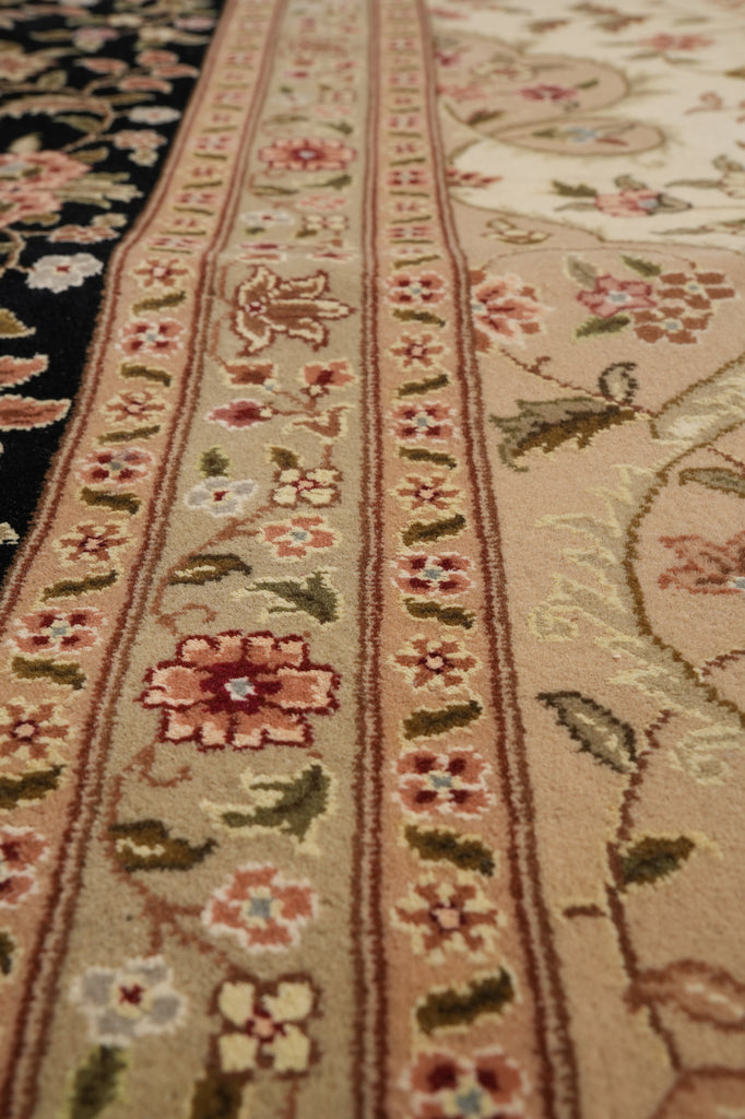 12.2 x 18 Quality Wool and Silk Handmade Rug Ivory Black #F-4493