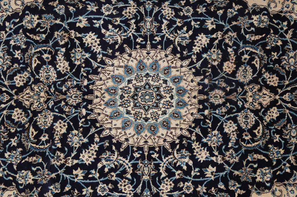 6.6 x 9.9 Persian Wool & Silk Nain Rug - IRAN #PIX-16892