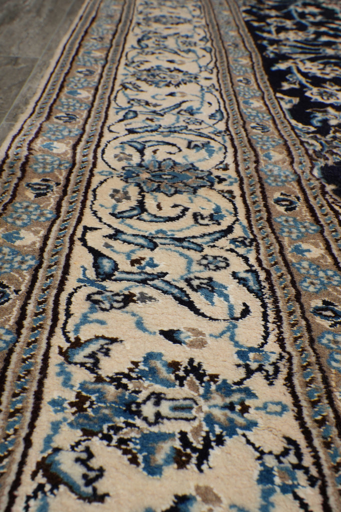 6.6 x 9.9 Persian Wool & Silk Nain Rug - IRAN #PIX-16892