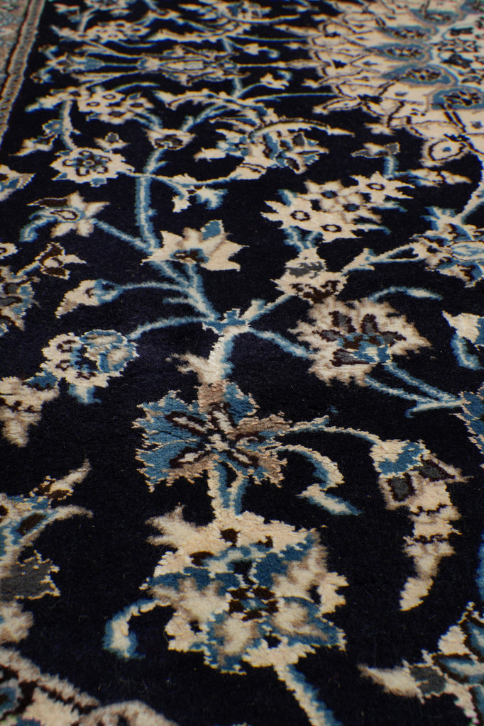 6.6 x 9.9 Persian Wool & Silk Nain Rug - IRAN #PIX-16892