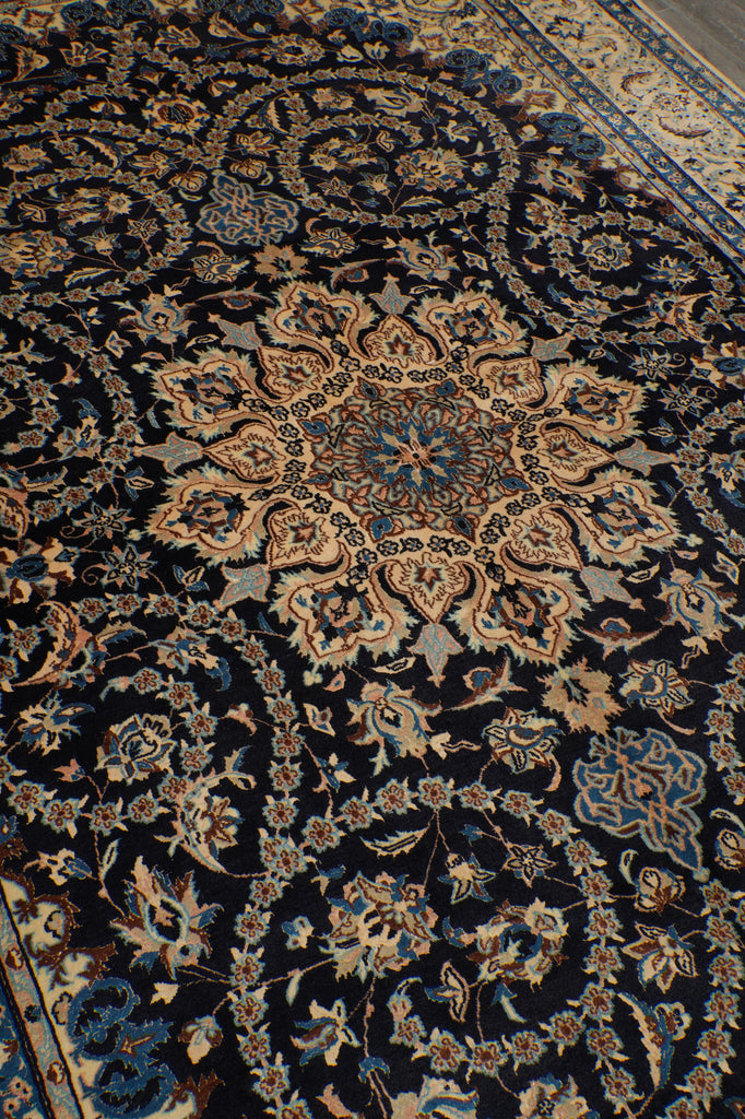 6.9 x 10 Ivory Persian Wool & Silk Nain Rug #PIX-16739