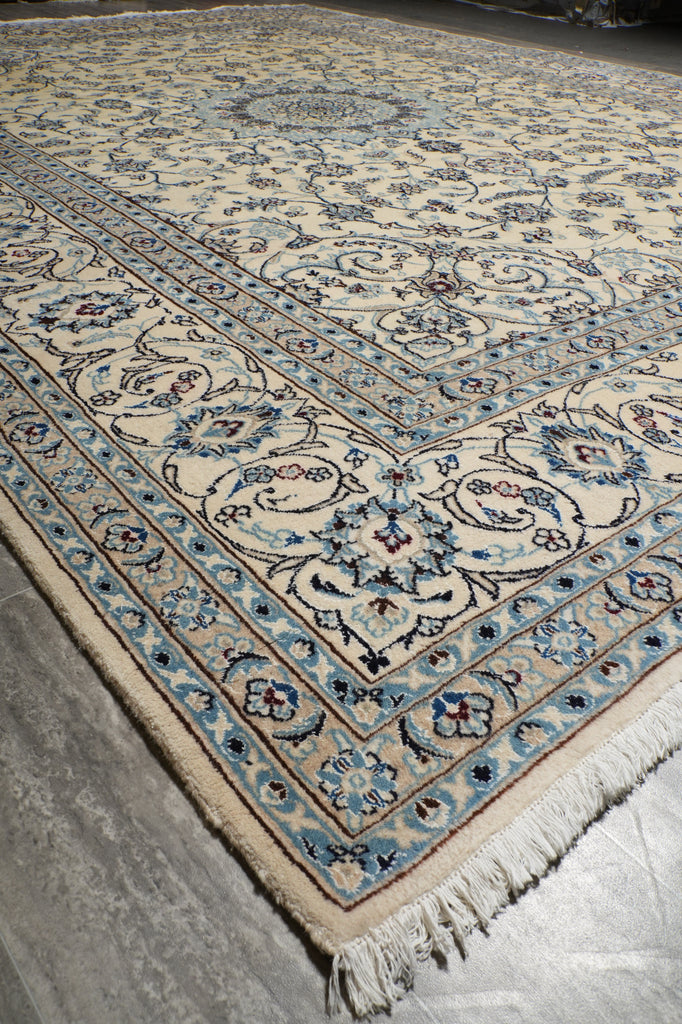 10 x 13.3 Classic Intricate Design Persian Kashan Wool Rug #5085