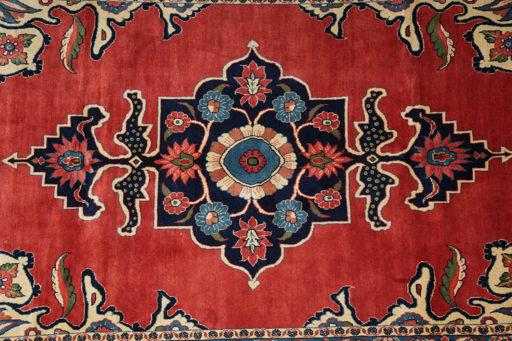 7 x 10.8 Persian Sarouk Rug Coral Red 72410